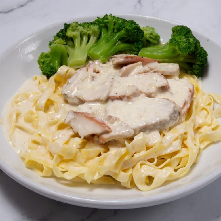 Savor Our Chicken Alfredo
